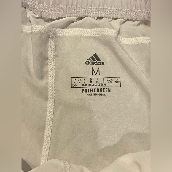 adidas Aeroready Athletic Medium Shorts Women's White New without Tags - Picture 2 of 4